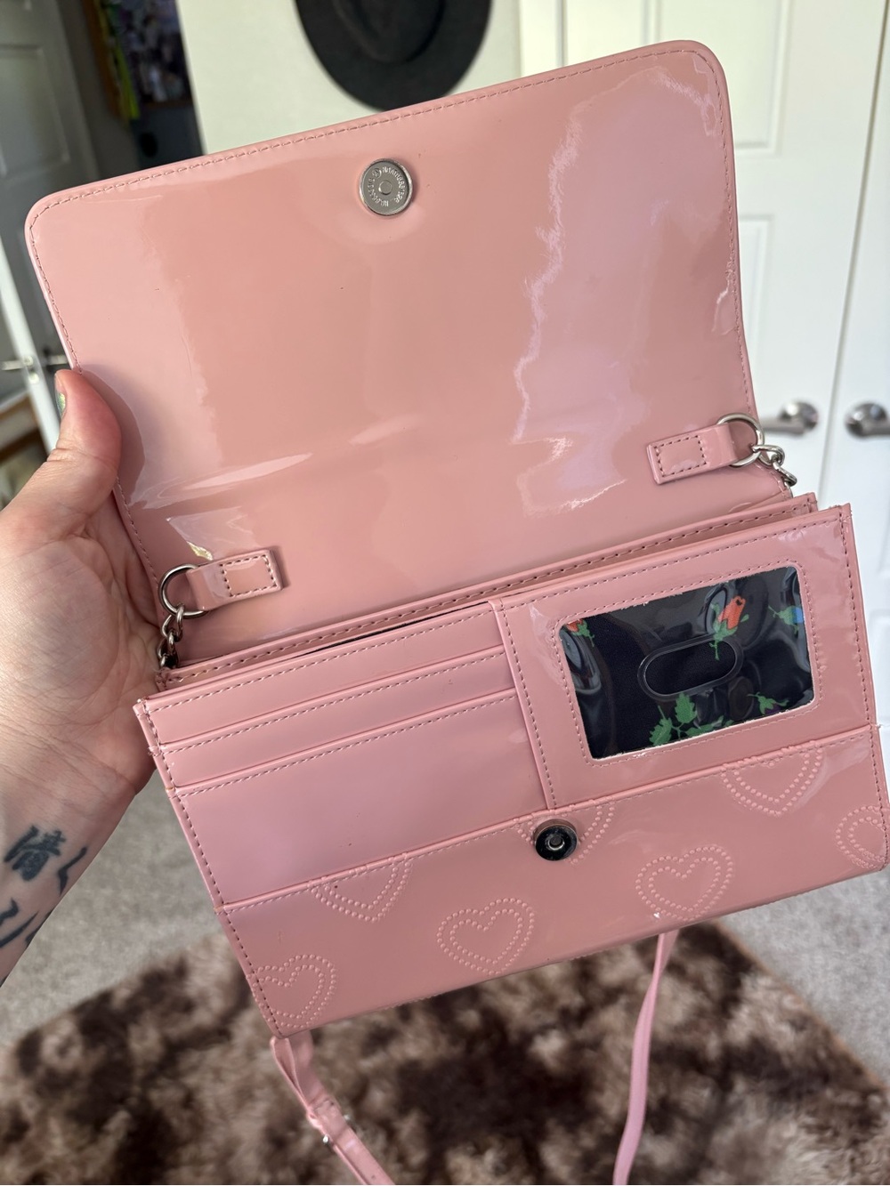 Betsey Johnson Pink Dusty Rose Crossbody Patent Leather Petite Purse with wallet - Picture 5 of 6